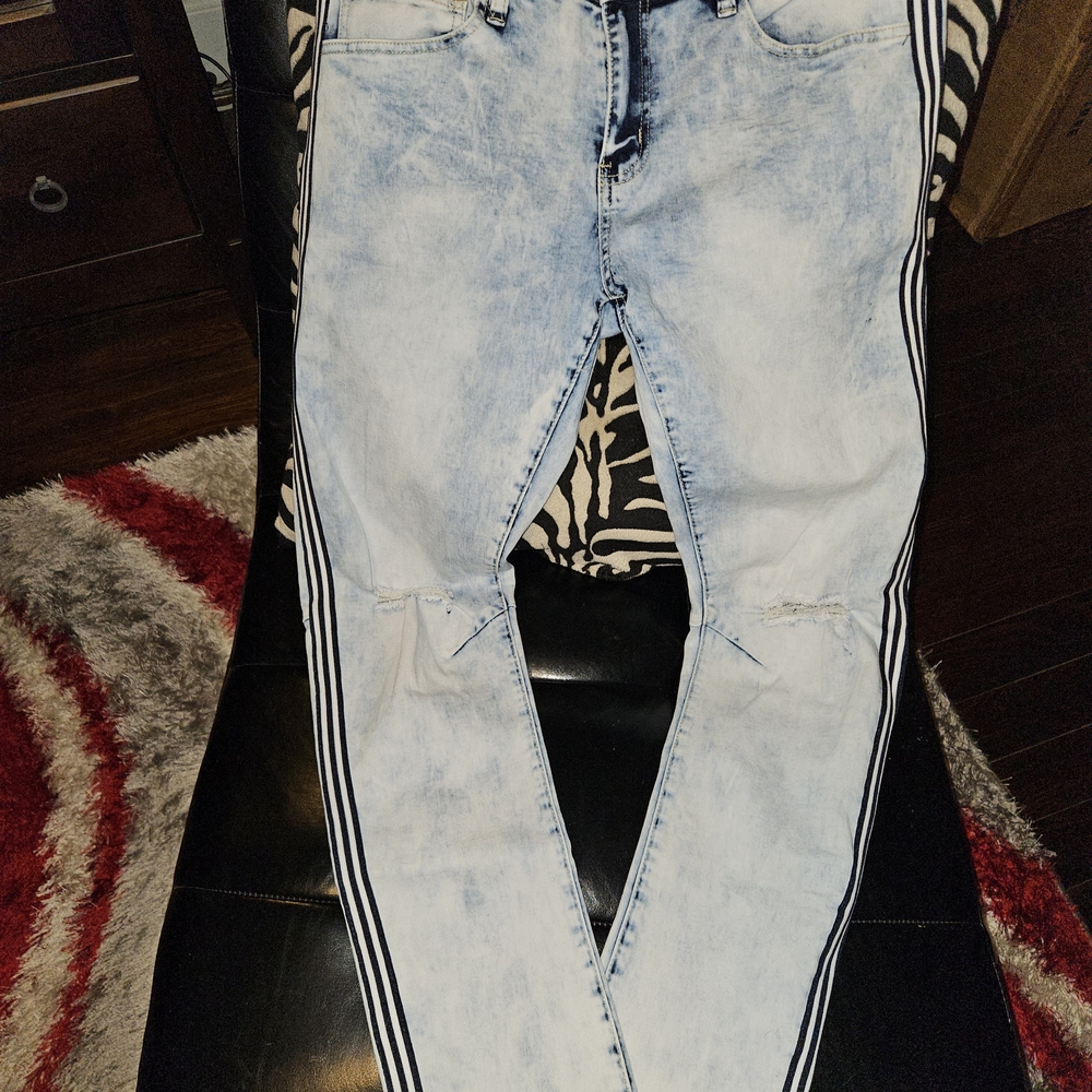 Rue21 Premium Light Blue Skinny Jeans with Black Stripes